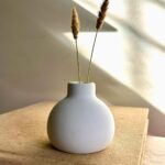 The Grey Blend® Concrete Round Vase | Small Flower Vase for Living Room & Home Decor | White Vase | Mini Flower Pot for Table, Aesthetic Dining Centrepiece (White)