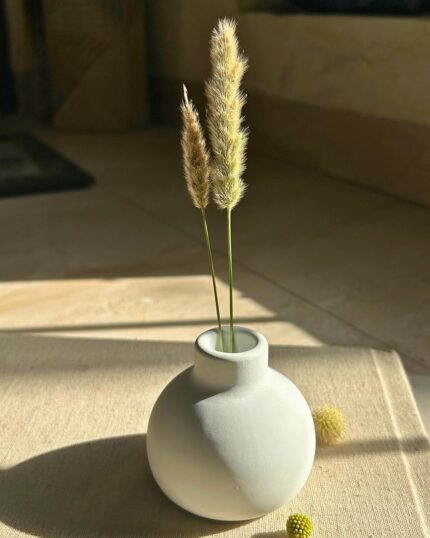 The Grey Blend® Concrete Round Bud Vase - Small Flower Vase for Living Room, Bedroom, Center, Coffee & Dining Table - Showpiece & Centerpiece Ideal for Aesthetic Decor & Home Decoration (Terracotta)