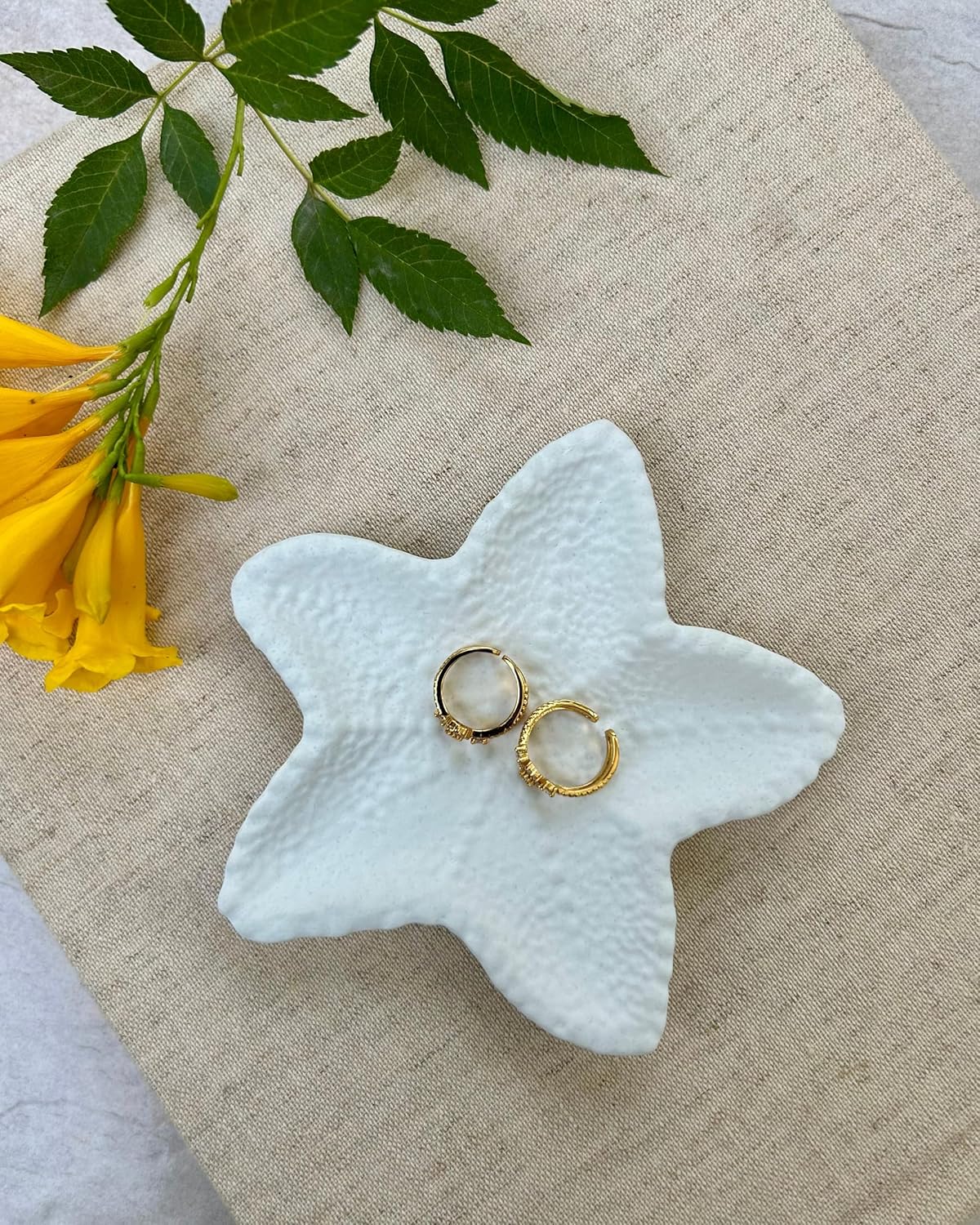 91yEDIuCJ3L._SL1500_ THE GREY BLEND® Starfish-Shaped Trinket Tray – Elegant Jewelry Dish for Display and Styling Jewellery Photography Prop – Coastal Home Décor for Rings, Earrings & Accessories - Image 1