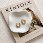 Mini concrete ring holder - handcrafted 8cm wavy jewellery dish
